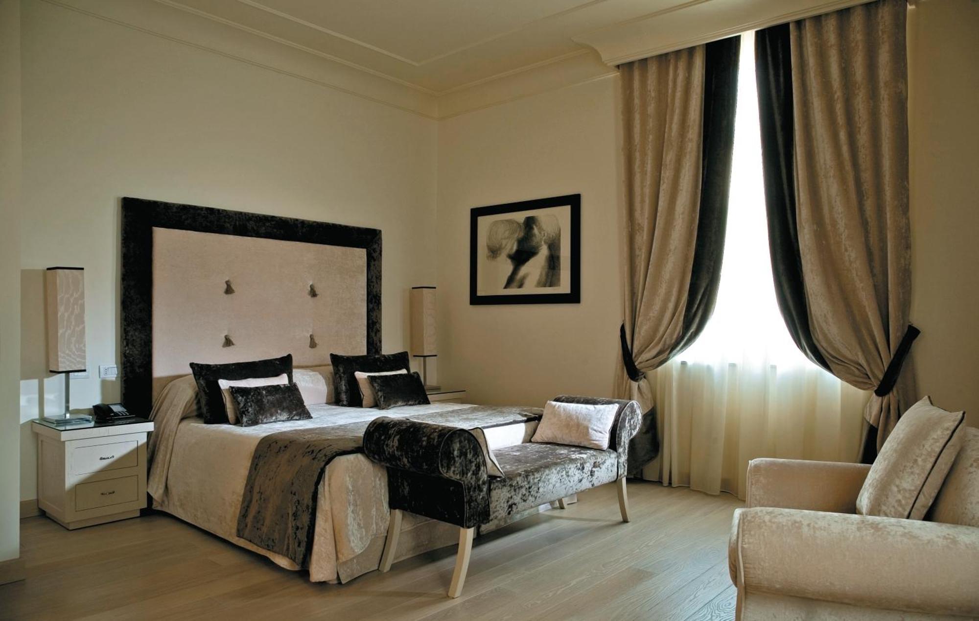 Albergo Palazzo Decumani Napoli Camera foto